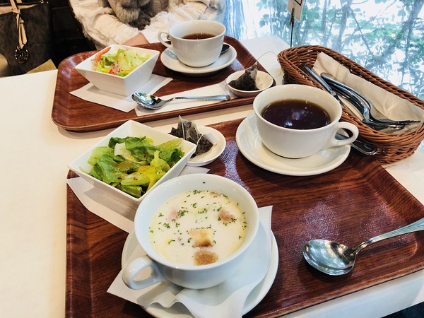 マエストロ　　ベイカーズ 　　さん　　で　　ランチ　　☆