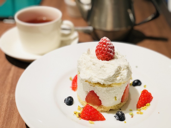 アライブラリー　　 カフェ＆ブックス　　さん　で　　お茶ＴＩＭＥ　　☆