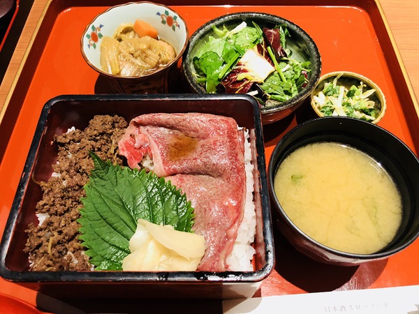 日本酒スローフード　　 にいがた方舟　　さん　　で　　ランチ　　☆