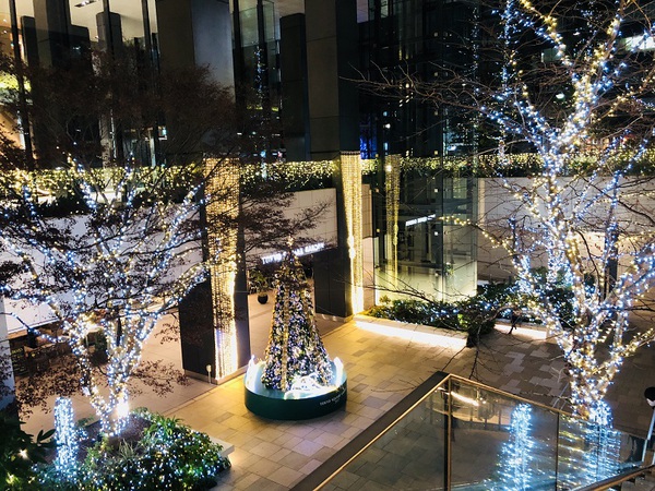 銀座　　→　　八重洲　　　　クリスマス　　☆