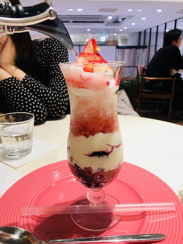 ＳＡＬＯＮ　　ベイク＆ティー　　さん　　で　　お茶ＴＩＭＥ　　☆