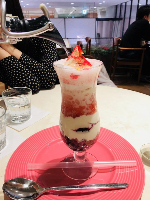 ＳＡＬＯＮ　　ベイク＆ティー　　さん　　で　　お茶ＴＩＭＥ　　☆