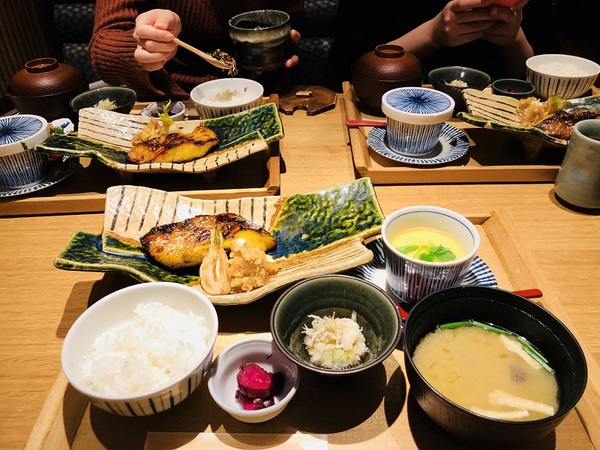 六本木　　いなきあ　　さん　　で　　ランチ　　☆