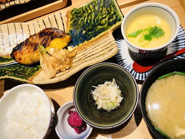 六本木　　いなきあ　　さん　　で　　ランチ　　☆