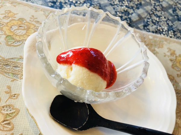 茶房　　まめ家　　さん　　で　　ランチ　　☆