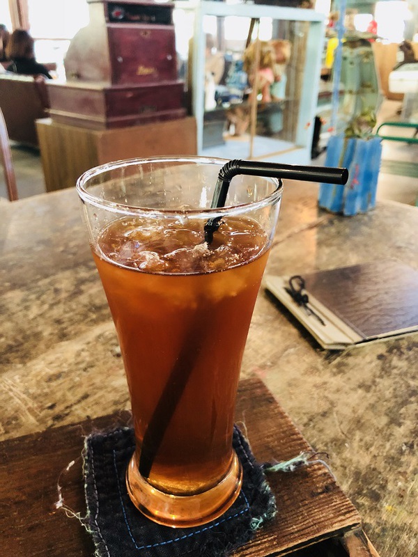 アンティーク　　カフェ　　ロード　　さん　　で　　お茶ＴＩＭＥ　　　☆