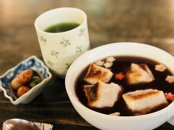 アンティーク　　カフェ　　ロード　　さん　　で　　お茶ＴＩＭＥ　　　☆