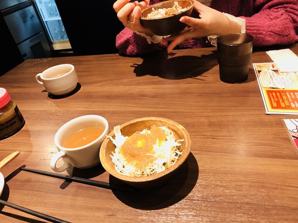 １ポンドのステーキ　　　タケル　　さん　　　で　　　ランチ　　☆