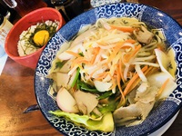 ラーメン　　　とりたま　　さん　　で　　　ランチ　　　☆