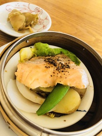 希須林　　　さん　　で　　ランチ　　　☆