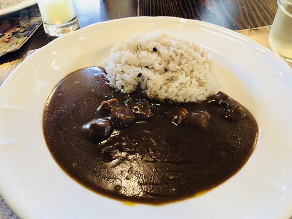 ギャラリーカフェ　　　ならの木　　さん　　で　　ランチ　　☆