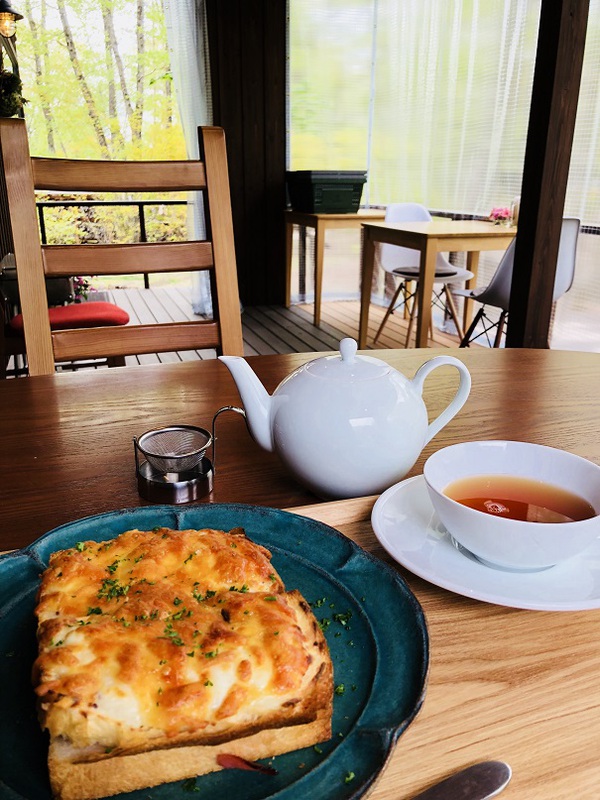 カフェ　　フォレスト　　ヴェール　　さん　　で　　ブランチ　　　☆