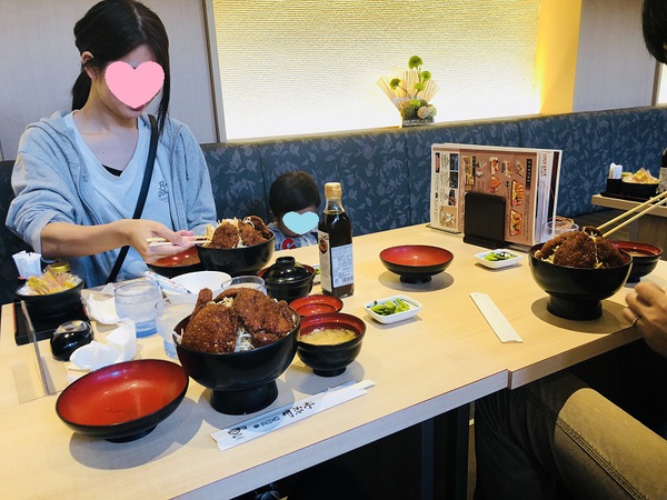 明治亭　　　さん　　で　　　夕食　　　☆