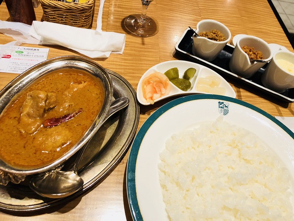マンナ　　新宿中村屋　　さん　　で　　ランチ　　　☆