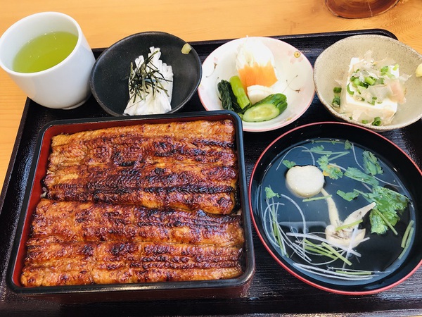うなぎ　　柳　　さん　　で　　ランチ　　☆