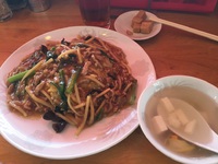 美楽飯店　　さん　　で　　ランチ　　☆