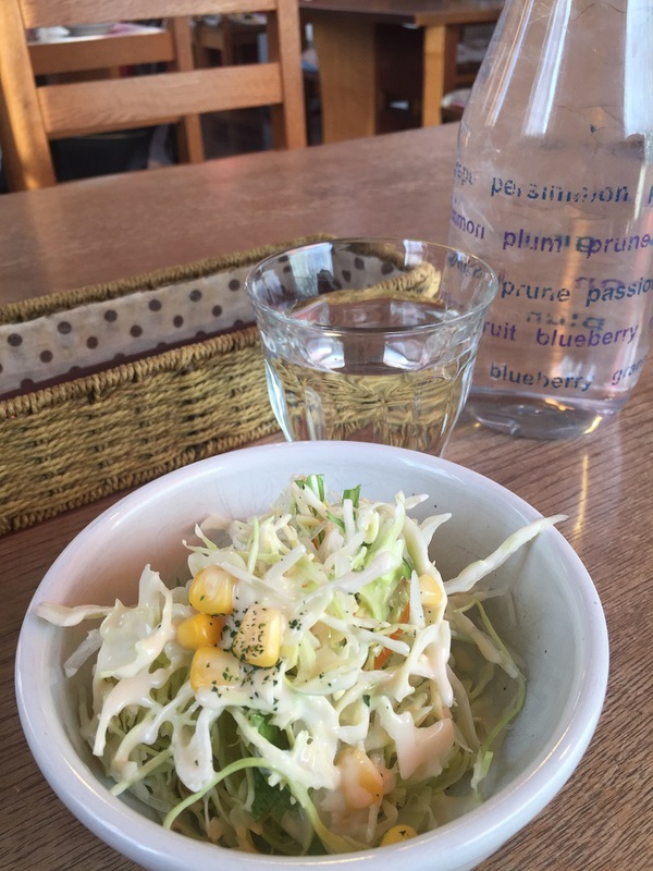 カフェレスト　　ガレージ　　さん　　で　　ランチ　　☆