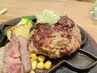 イオンモール土岐の馬力屋にて和牛100％ハンバーグを食べる