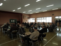 囲碁大会　白熱中！