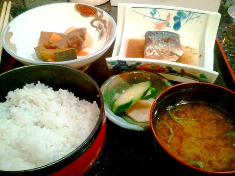長崎亭 @長野市篠ノ井 日替り「お刺身定食」昼780円+税