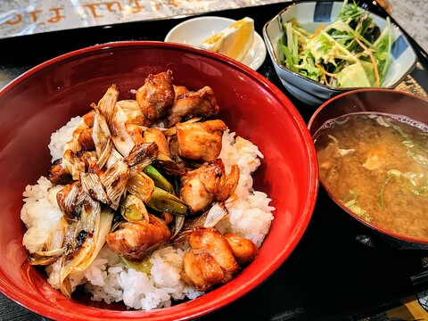 橙宴 @長野市金井田 日替り「焼き鳥丼（アラ汁付き）」850円 「四川麻婆豆腐」920円