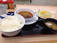 香味野菜のミートソースハンバーグ定食（松屋）