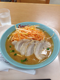 ネギ味噌チャーシューメン（東部湯の丸SA）
