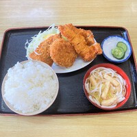 さくら食堂（レストランさくら）　フライ定食　＠松本市大村ランチグルメ