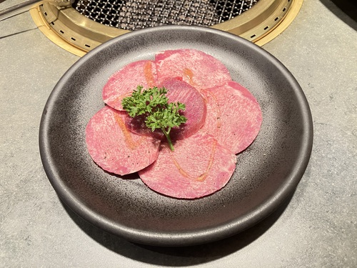 塩タン＆塩和牛ロース＆塩和牛ハラミ＆テグタンスープライス　＠大町市焼肉食道園