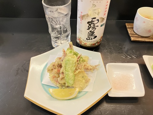 刺身盛り合わせ＆京風牛すじ煮込み＆蟹餡かけ茶碗蒸し＆イカゲソ天ぷらで一杯　＠大町市四季彩葉月