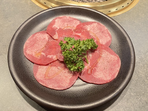 塩タン＆和牛カルビ＆和牛ハラミ＆センマイ刺し＆和牛ロース＆ミノ＆テグタンスープライス　＠大町市焼肉食道園
