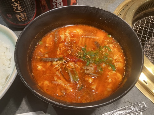 塩タン＆和牛カルビ＆和牛ハラミ＆和牛レバー＆テグタンスープ＆虎マッコリ　＠大町市焼肉食道園