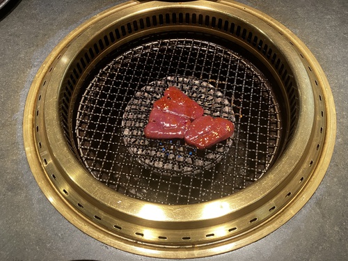 塩タン＆和牛カルビ＆和牛ハラミ＆和牛レバー＆テグタンスープ＆虎マッコリ　＠大町市焼肉食道園