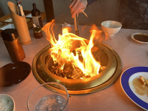 やきにく食堂 ふーさん　六種類の手作り小鉢　3種類のスープ　コーヒー紅茶が付く黒毛和牛焼肉ランチ　＠安曇野市炭火焼肉