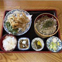 わかさぎ天ぷら定食（信州手打ちそば付き）　＠大町温泉郷そば処いろり
