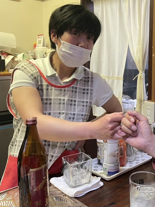 周ちゃん山菜天ぷら　ホテルルートイン信濃大町駅前から 歩いて30秒　大町市台湾家庭料理居酒屋喜楽屋