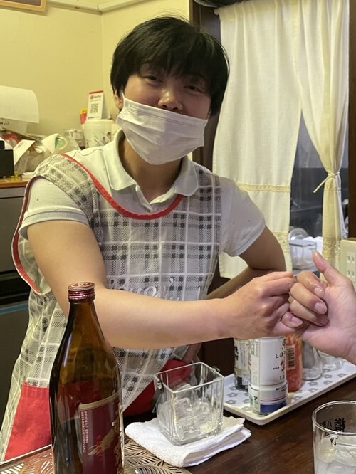 周ちゃん山菜天ぷら　ホテルルートイン信濃大町駅前から 歩いて30秒　大町市台湾家庭料理居酒屋喜楽屋