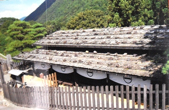 贄川関所