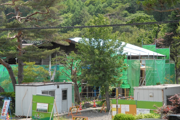 大屋根工事始まる