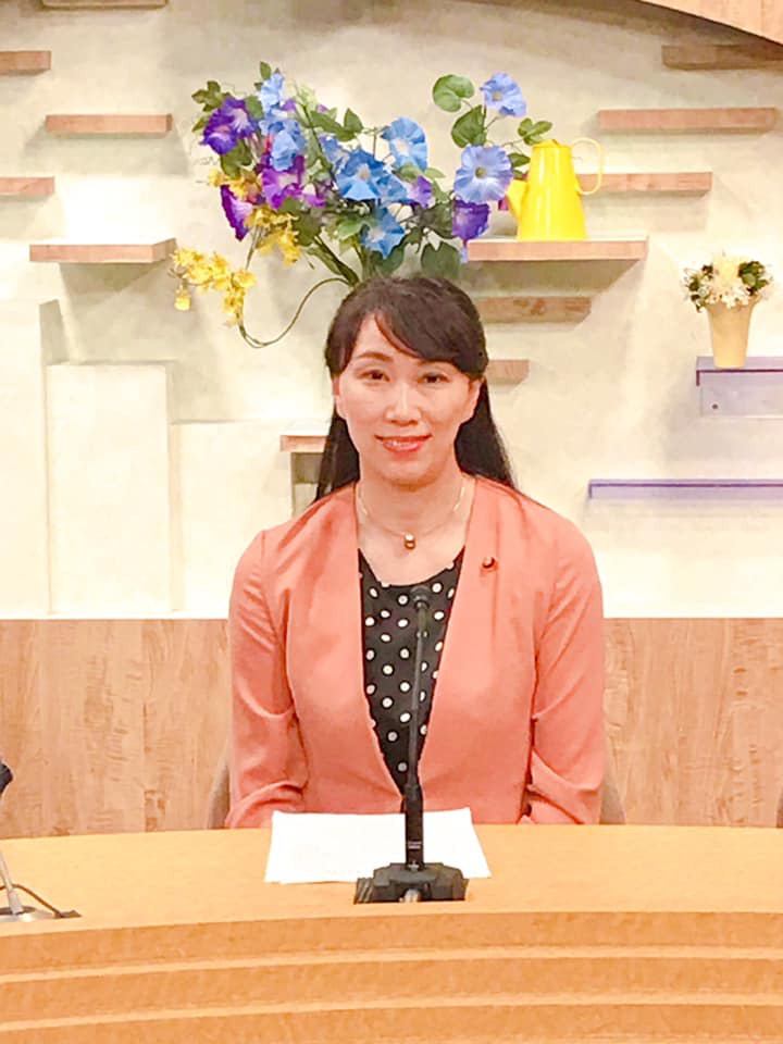【テレビ松本での委員会レポート収録】