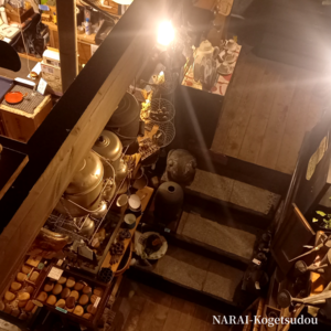 店内、秋へ移ろう