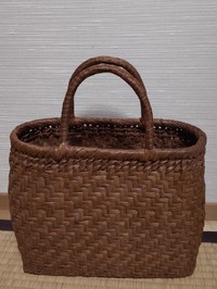 山葡萄かごﾊﾞｯｸを夏らしく！！