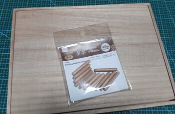 ﾐｼﾝ糸の収納ﾗｯｸ作りました。