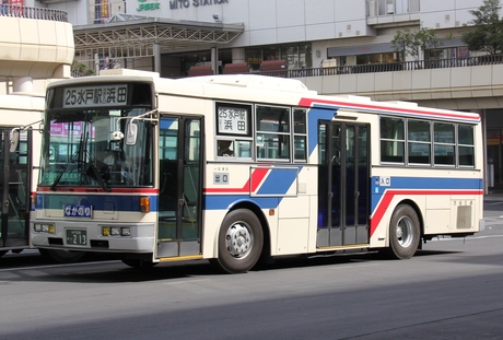 水戸駅前にて　２０１２年４月【茨城交通】