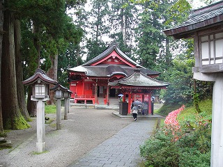 霊祭殿