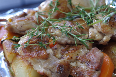 La frittata di patate viola e pancetta affumicata in casa