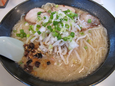 基本ラーメン生活 長野県松本市のラーメンブログ 豚骨感アップ 鹿児島ラーメン 松本市