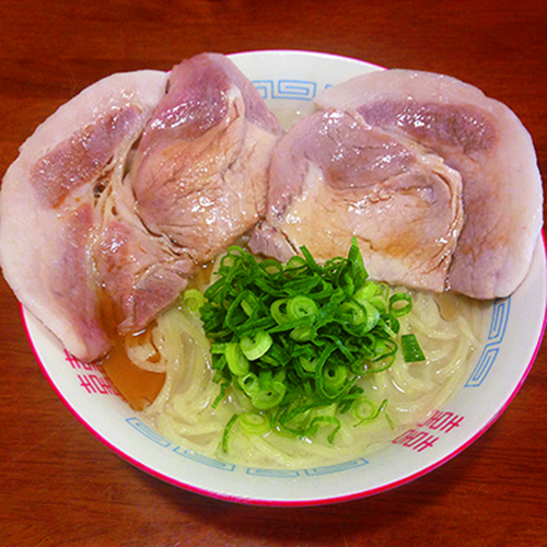 極上“金華豚”骨ラーメン〜はみ出しチャーシューダブルのせ〜