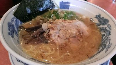 かくれ助屋で黒らうめん