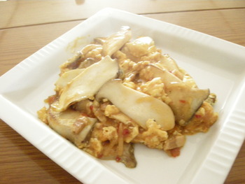 エリンギと卵の炒め物